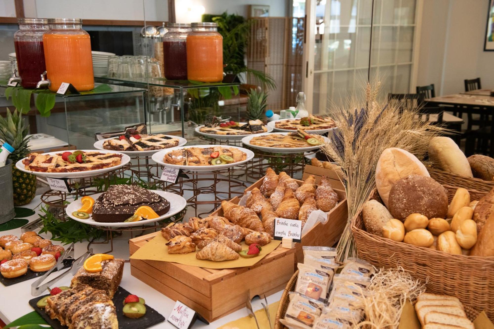 Hotel Mirabella Riccione Dış mekan fotoğraf