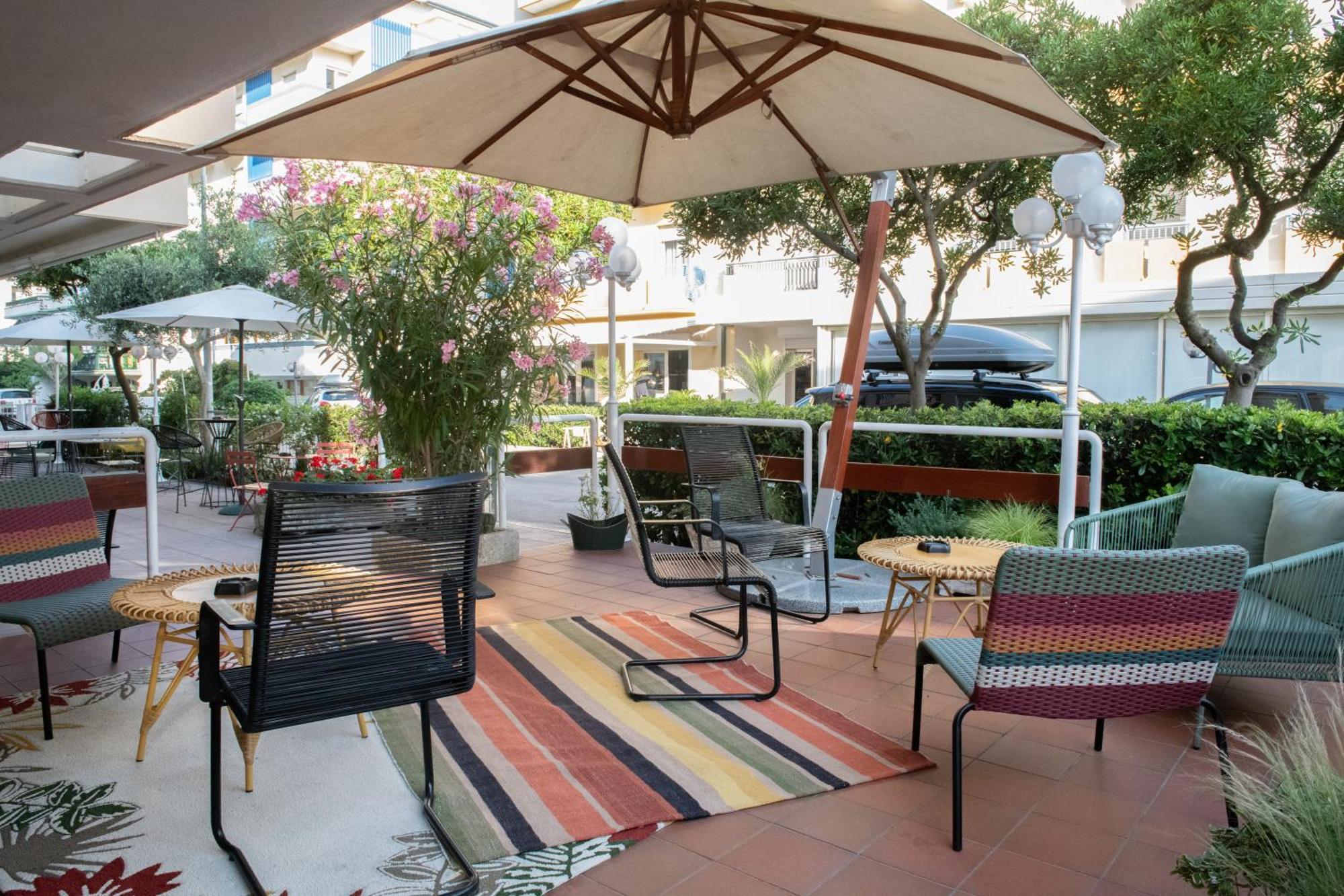 Hotel Mirabella Riccione Dış mekan fotoğraf