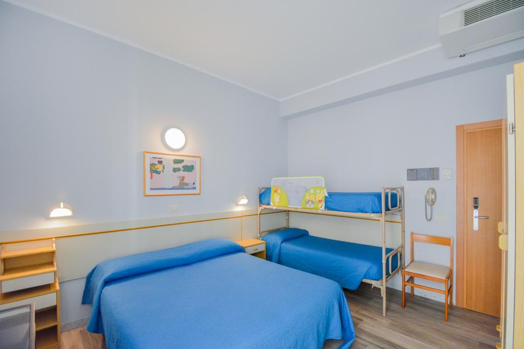 Hotel Mirabella Riccione Dış mekan fotoğraf