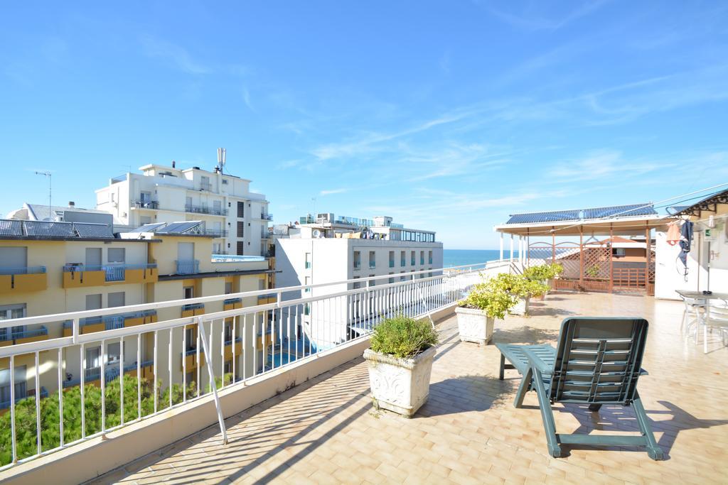 Hotel Mirabella Riccione Dış mekan fotoğraf